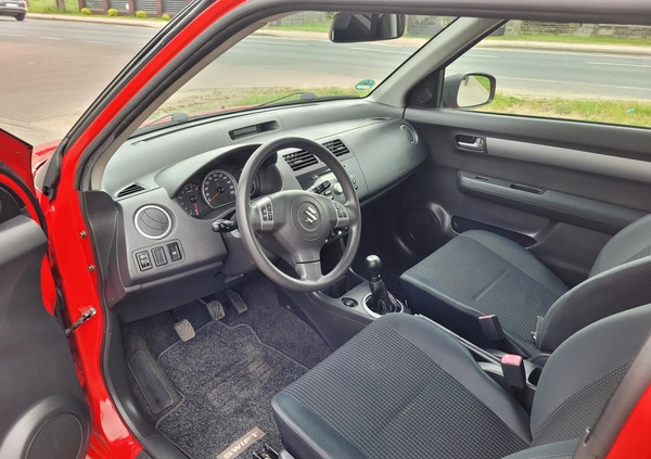 Suzuki Swift cena 14800 przebieg: 87000, rok produkcji 2006 z Poręba małe 277